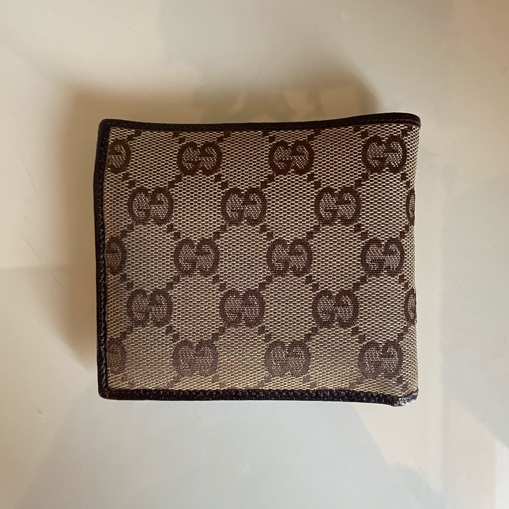 SOLD Gucci Monogram Leather Wallet - Picture 2 of 16